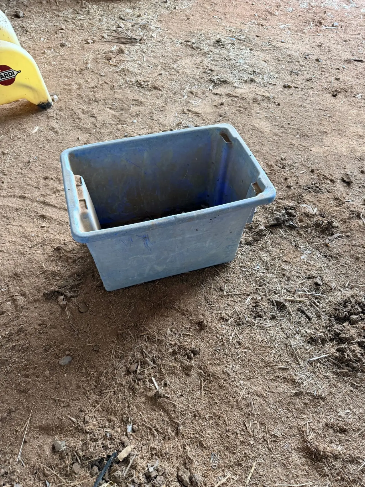 Storage tub with trough floats - photo 4