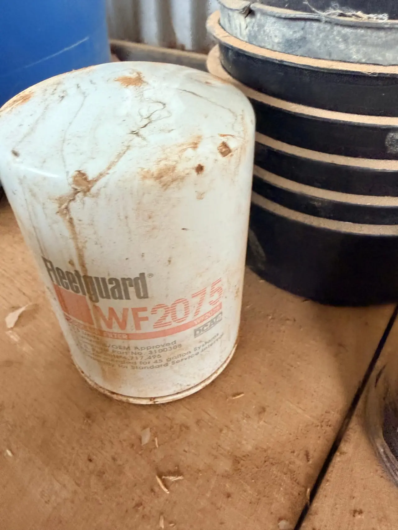 Irrigation plugs and oil filters - photo 4