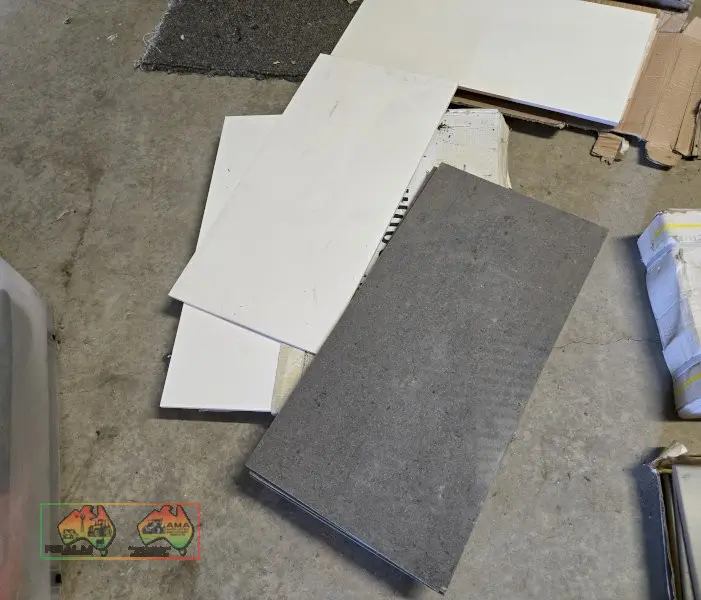 34 Assorted House Tiles 600x300 - photo 2