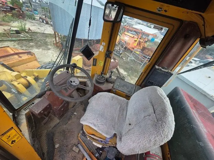 Case 621ZF Wheeled Loader - photo 10