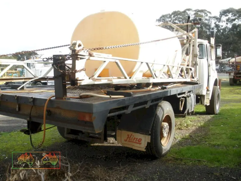 Man 4×4 Spray Truck - photo 13