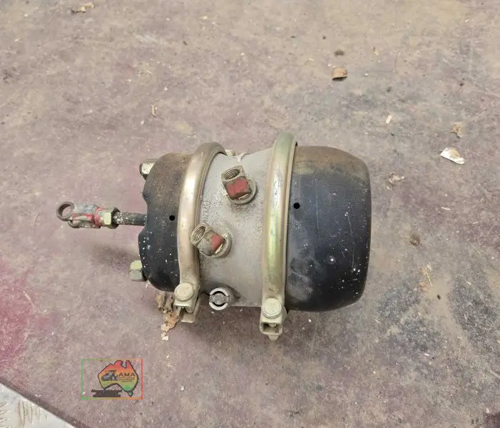 Used Brake Booster in Working Cond. - photo 1