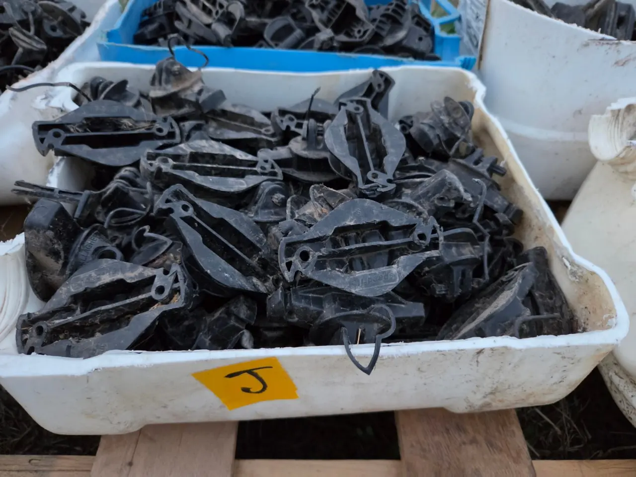 Used - Bucket (J) of Electric Fence Insulators - photo 1