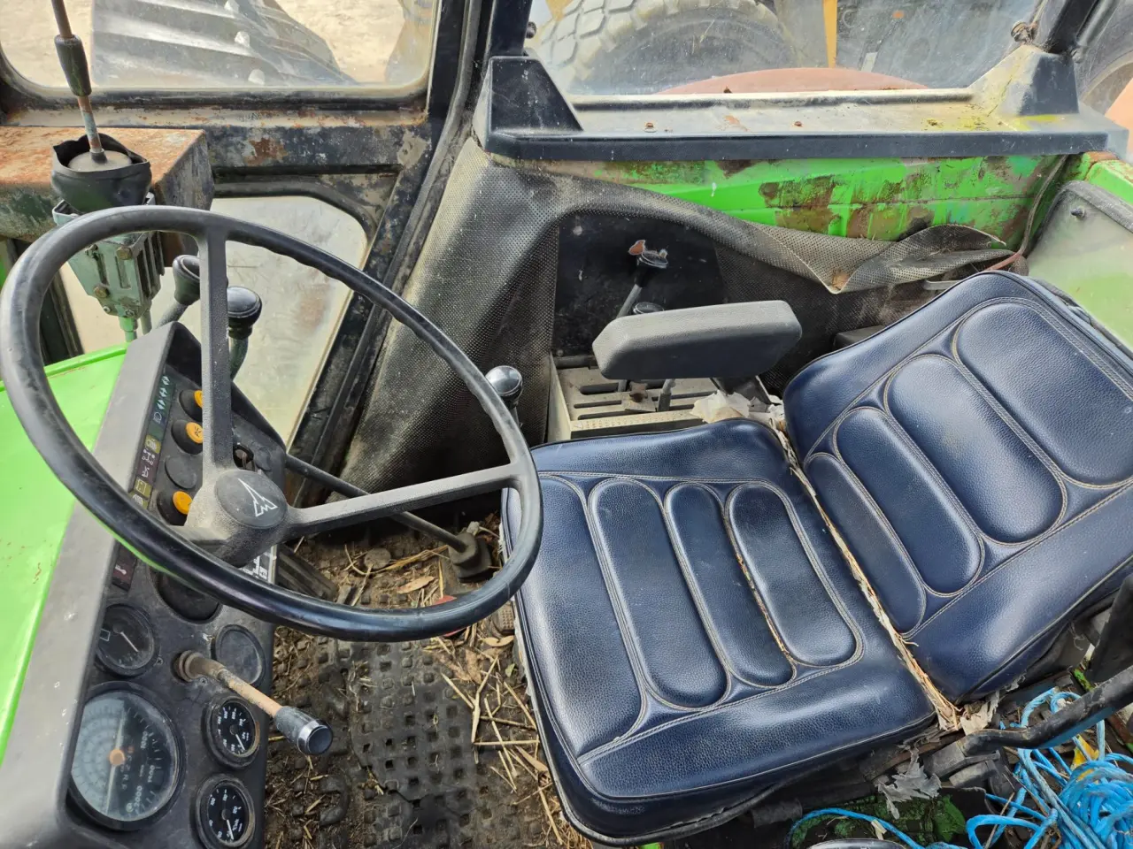 Deutz DX90 FEL Tractor - photo 9