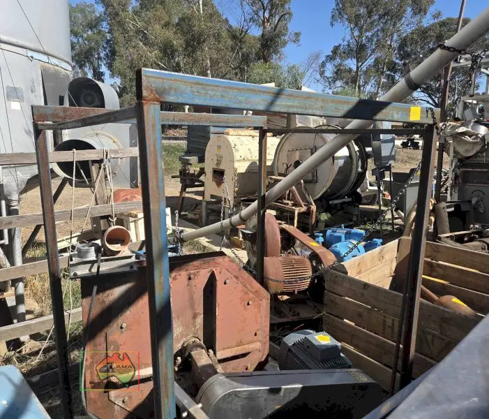 Heavy industrial steel frame - photo 2