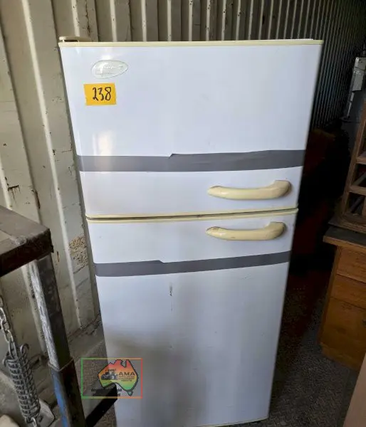 Kelvinator opal fridge/freezer - photo 1