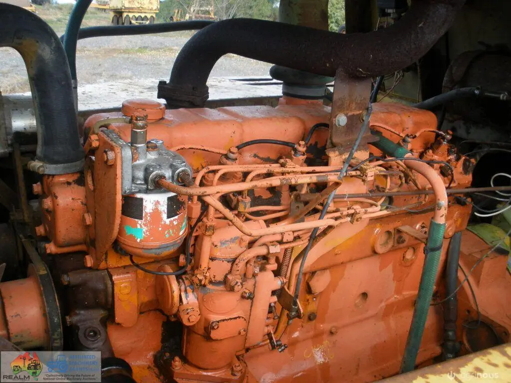 Clark 4×4 Loader with Forks - photo 6