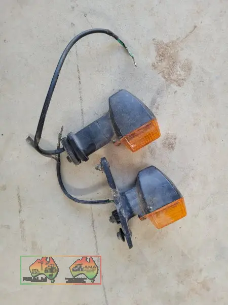 2x Kawasaki GPX-250 Indicators (Kyabram Vic.) - photo 1
