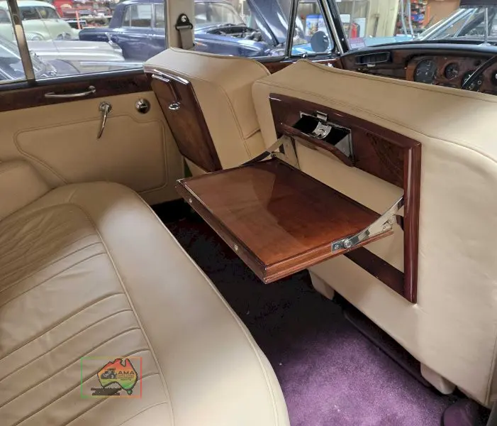 Fully Restored 1965 Silver Cloud III - photo 13