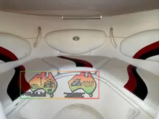 Hanes Signature 6.4 fiberglass runabout bowrider ski boat. - photo 11