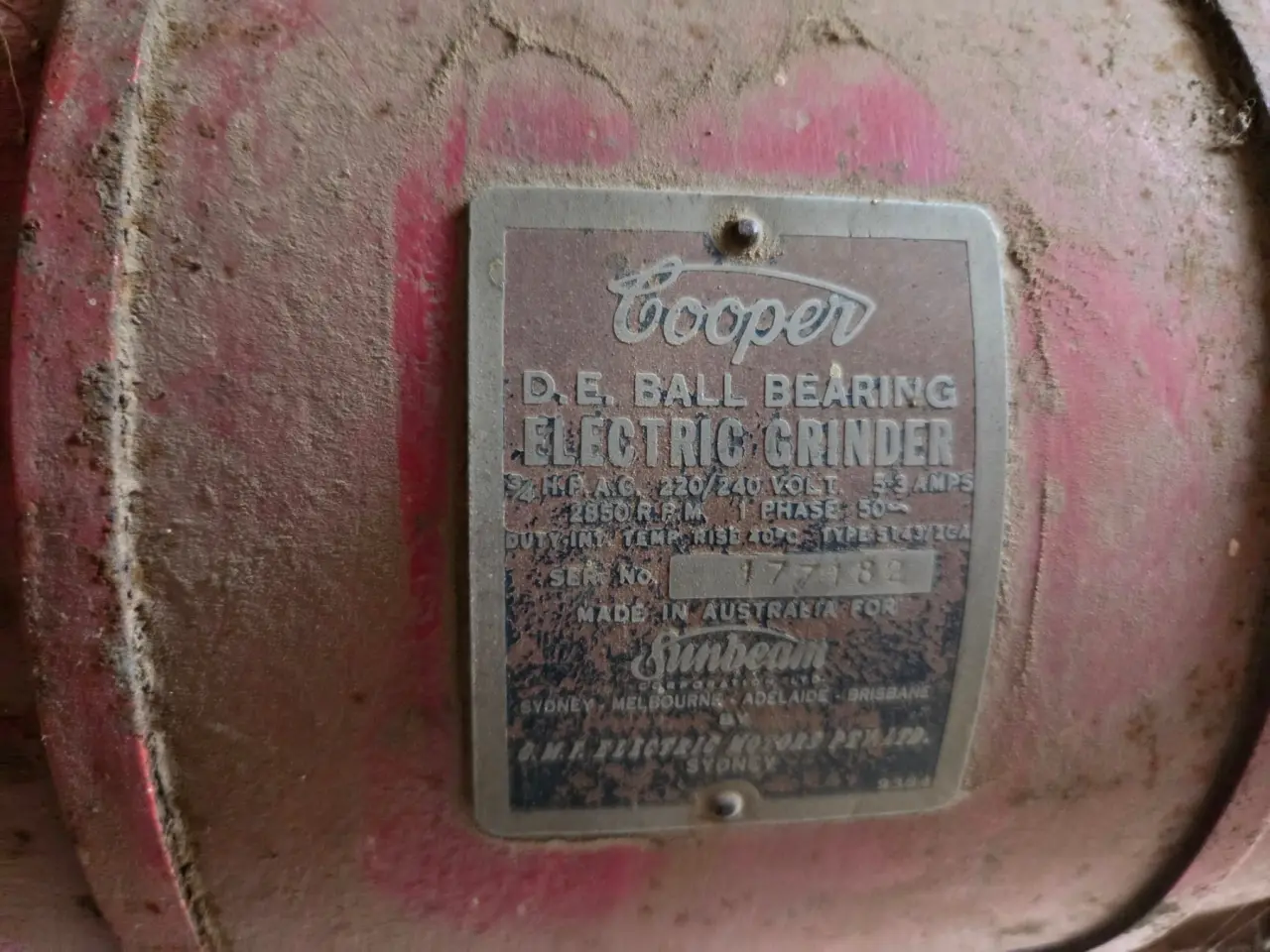 Used - Coopers Double Ended Shearers Grinder - photo 3
