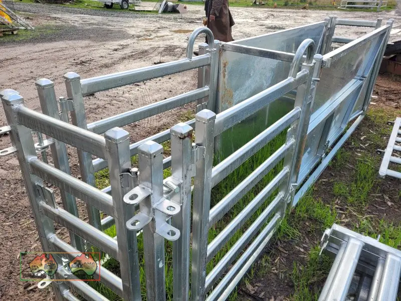 Sheep Race with 3 Way Draft (New Un-used) - photo 1
