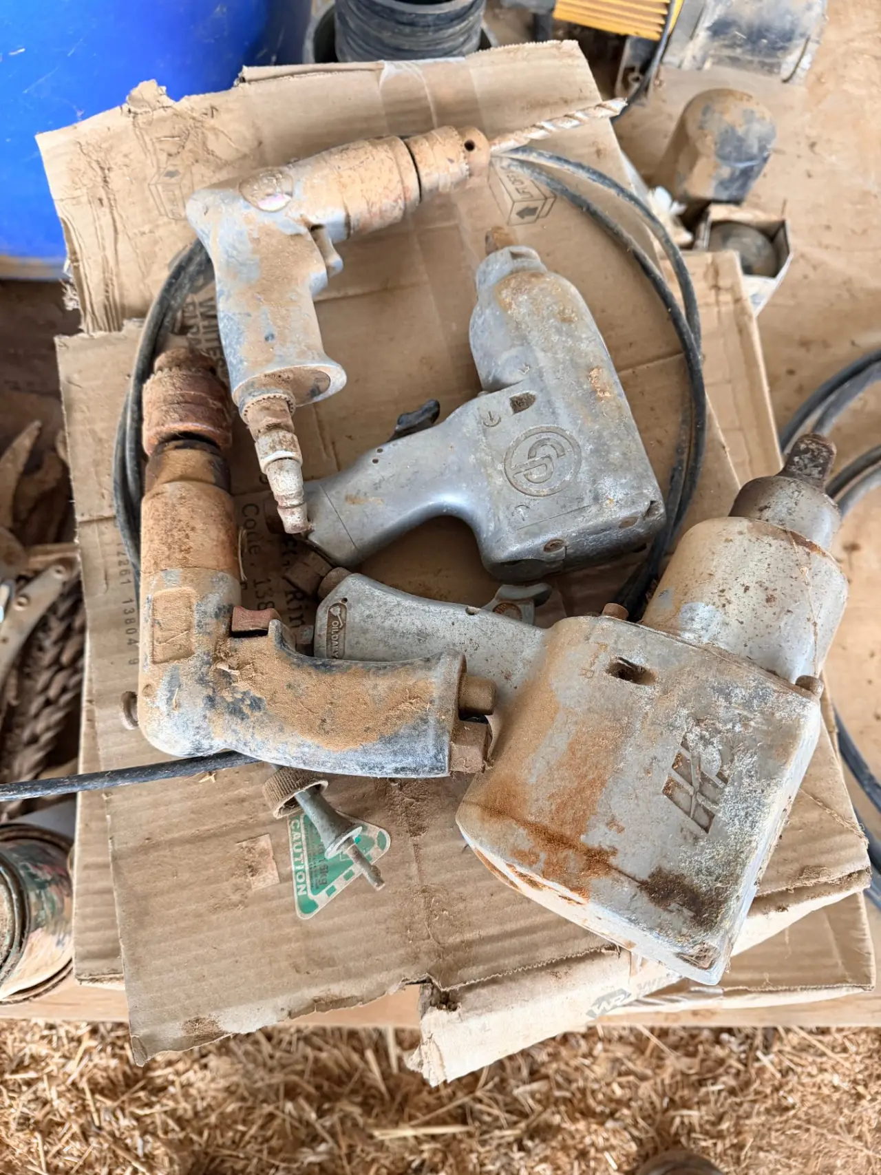 Air operated drills and impact drivers etc. - photo 1
