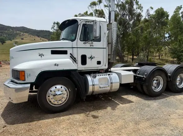 Used - 1995 CHR Mack E7-454 Econodyne Prime Mover (REDUCED PRICE) - photo 2