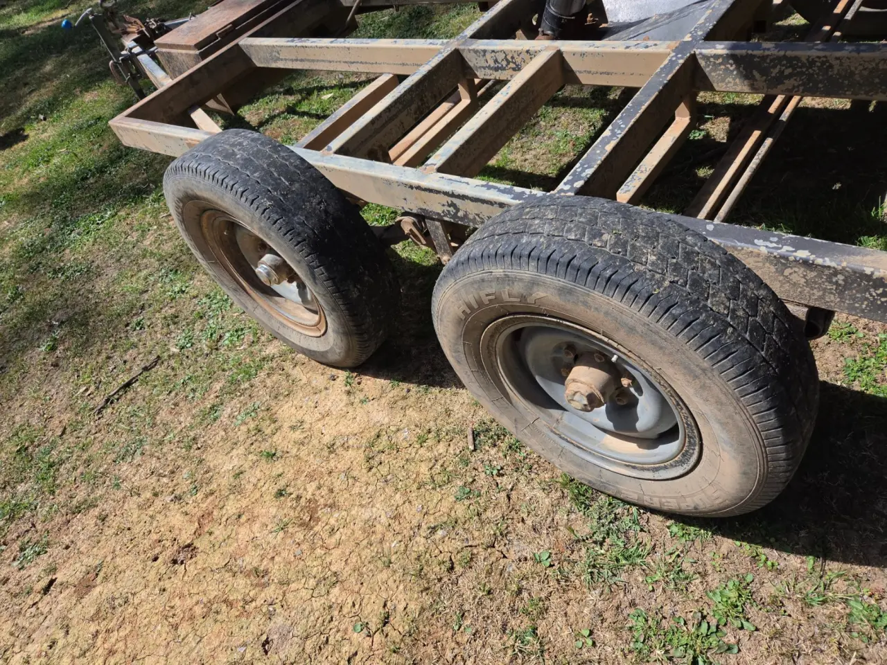 Used - 2007 Armstrong 10x6ft Tipping Tandem Trailer - photo 11