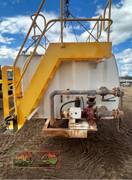 Used - Truck water tank - photo 2