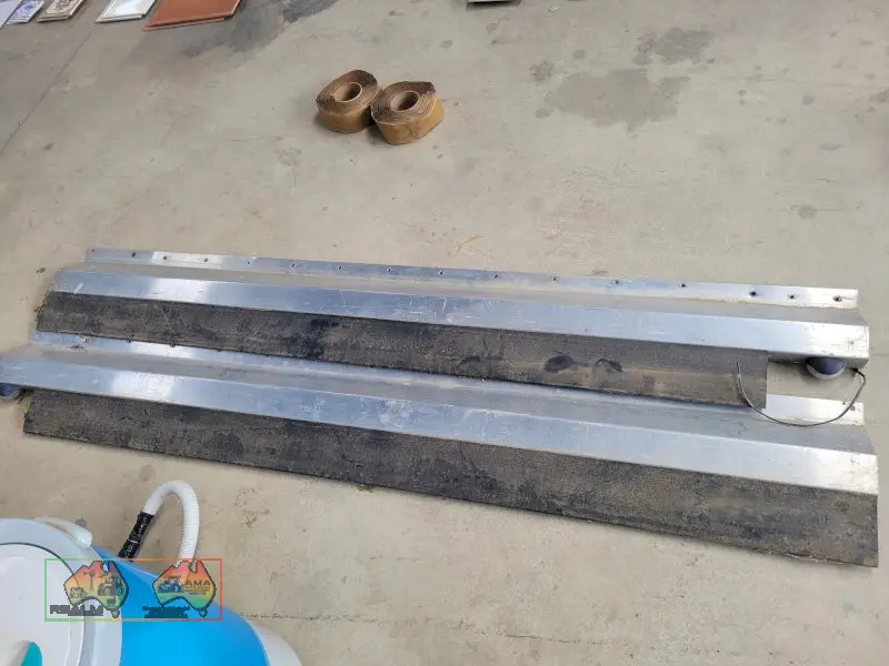 2x Rubber & Alloy Truck Fill-in Side Panels (Kyabram Vic.) - photo 2