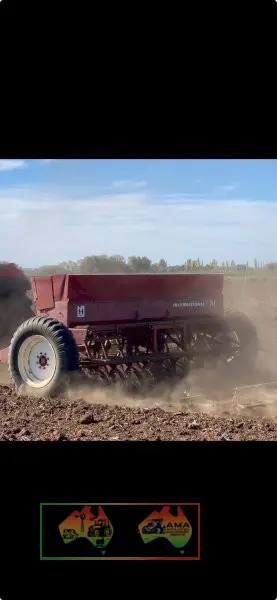 International 511 combine 20 run - photo 4