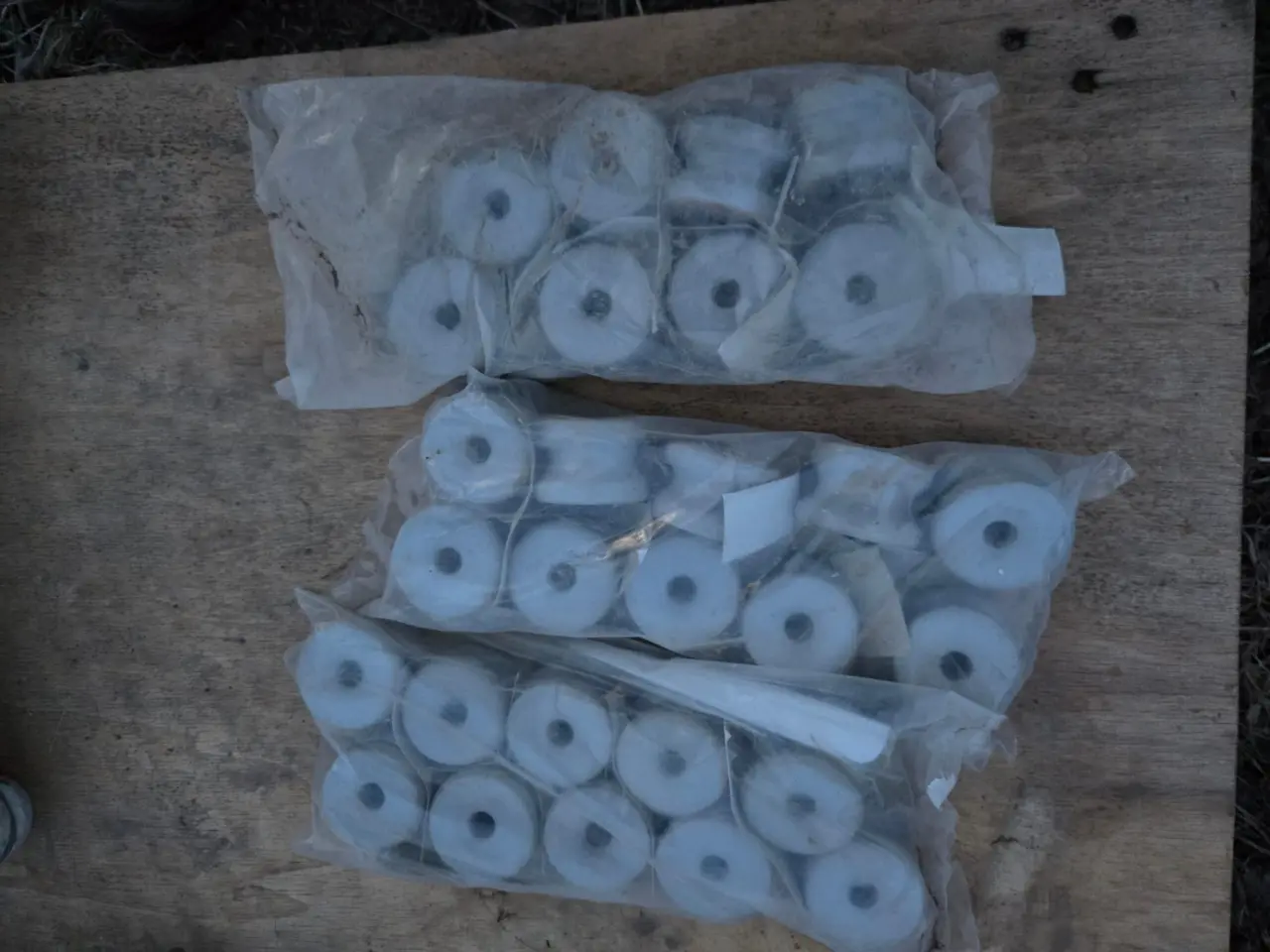 New - 30x Elec. Fence Porcelain Insulators - photo 1
