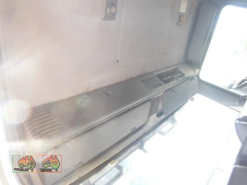 Scania 310 CP14 Tray Truck - photo 12