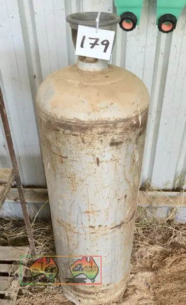 LPG Gas Cylinder - photo 2