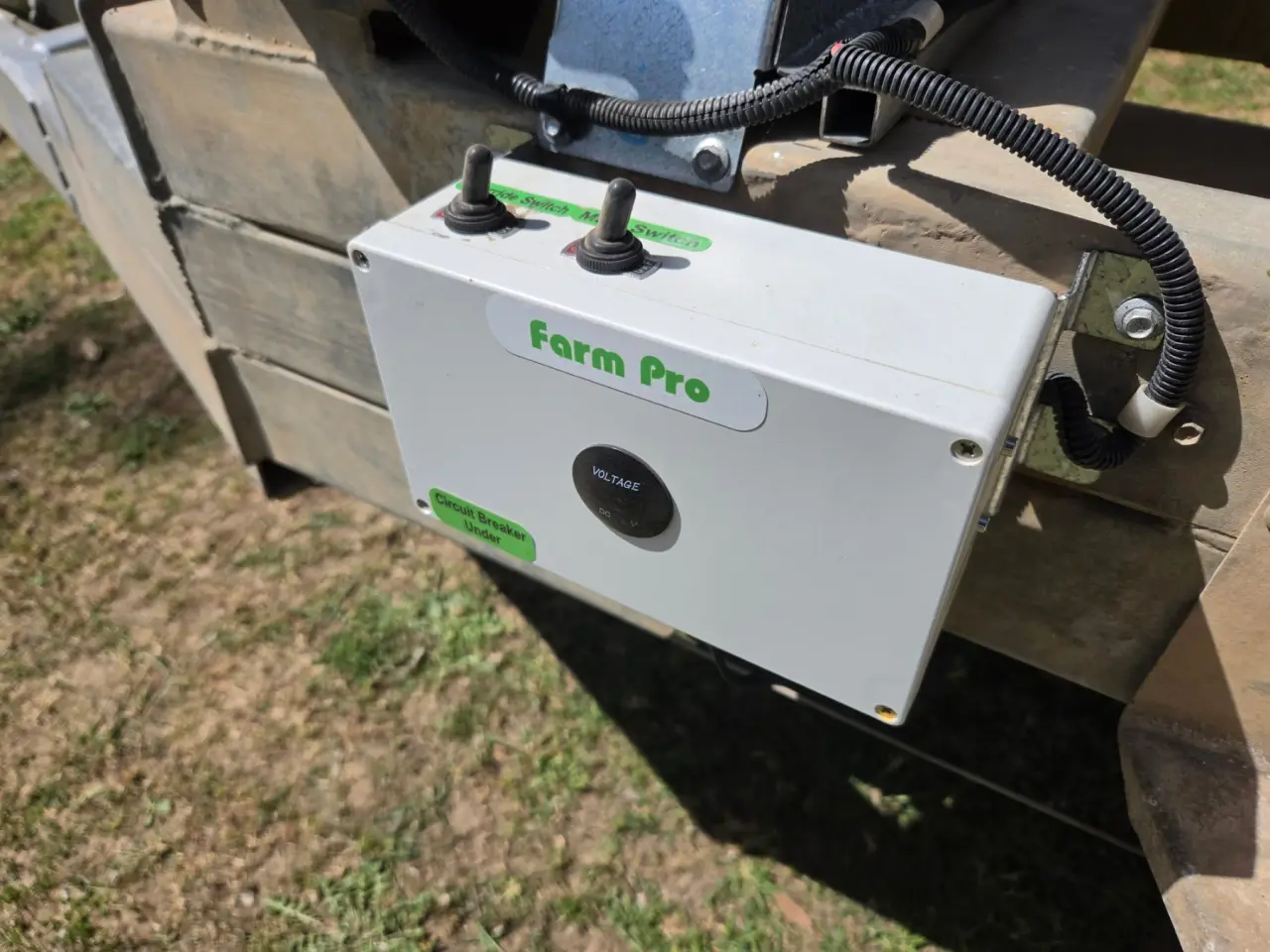 Used - 2012 Farm Pro 4.4 Twin Grouper Trailer - photo 13