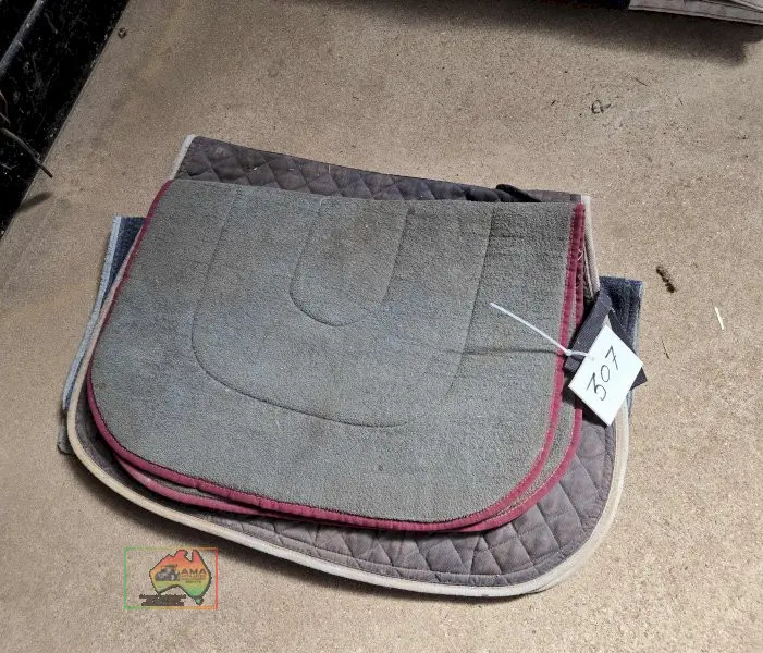 4x Saddle Blankets - photo 1