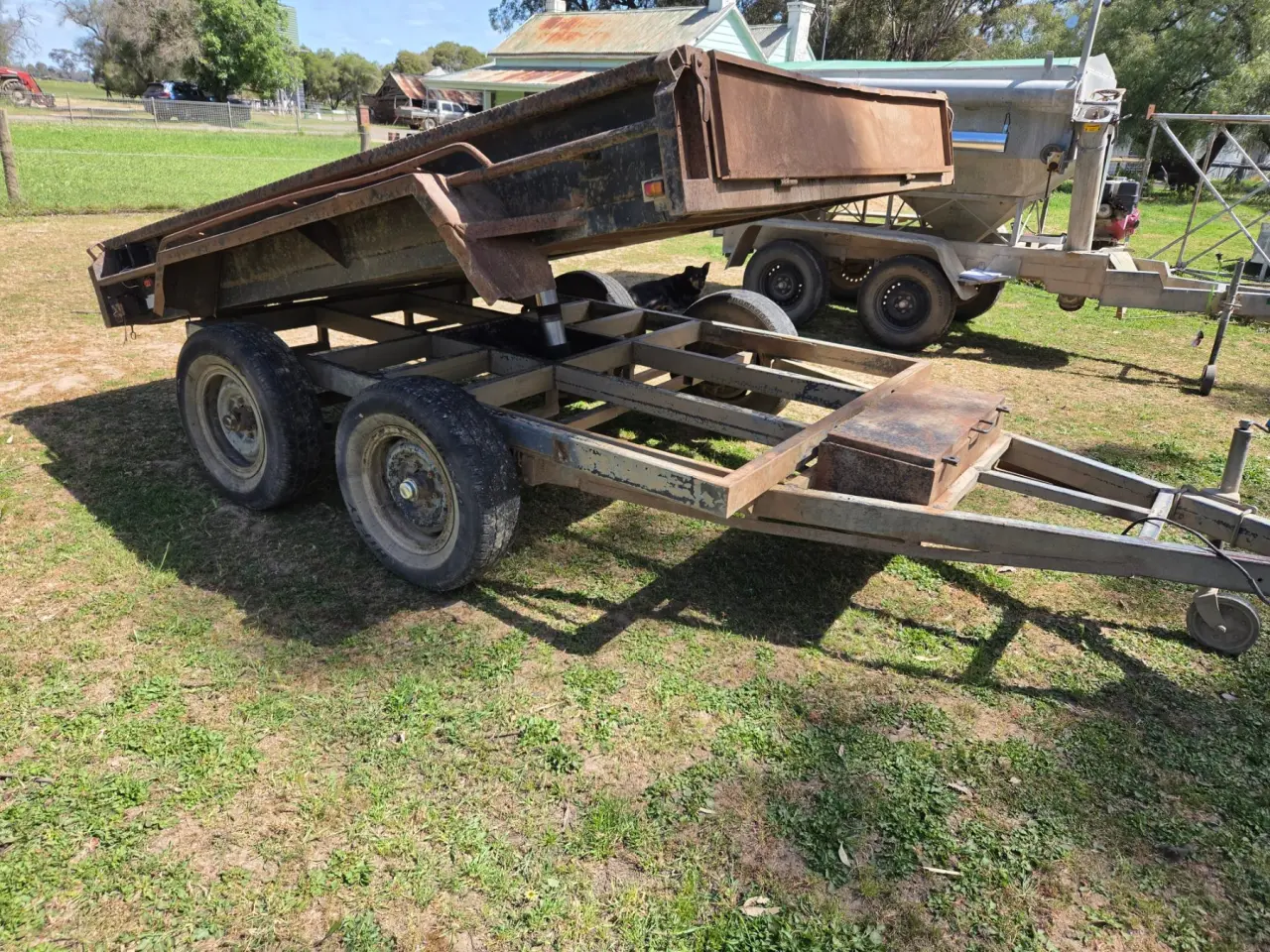 Used - 2007 Armstrong 10x6ft Tipping Tandem Trailer - photo 7