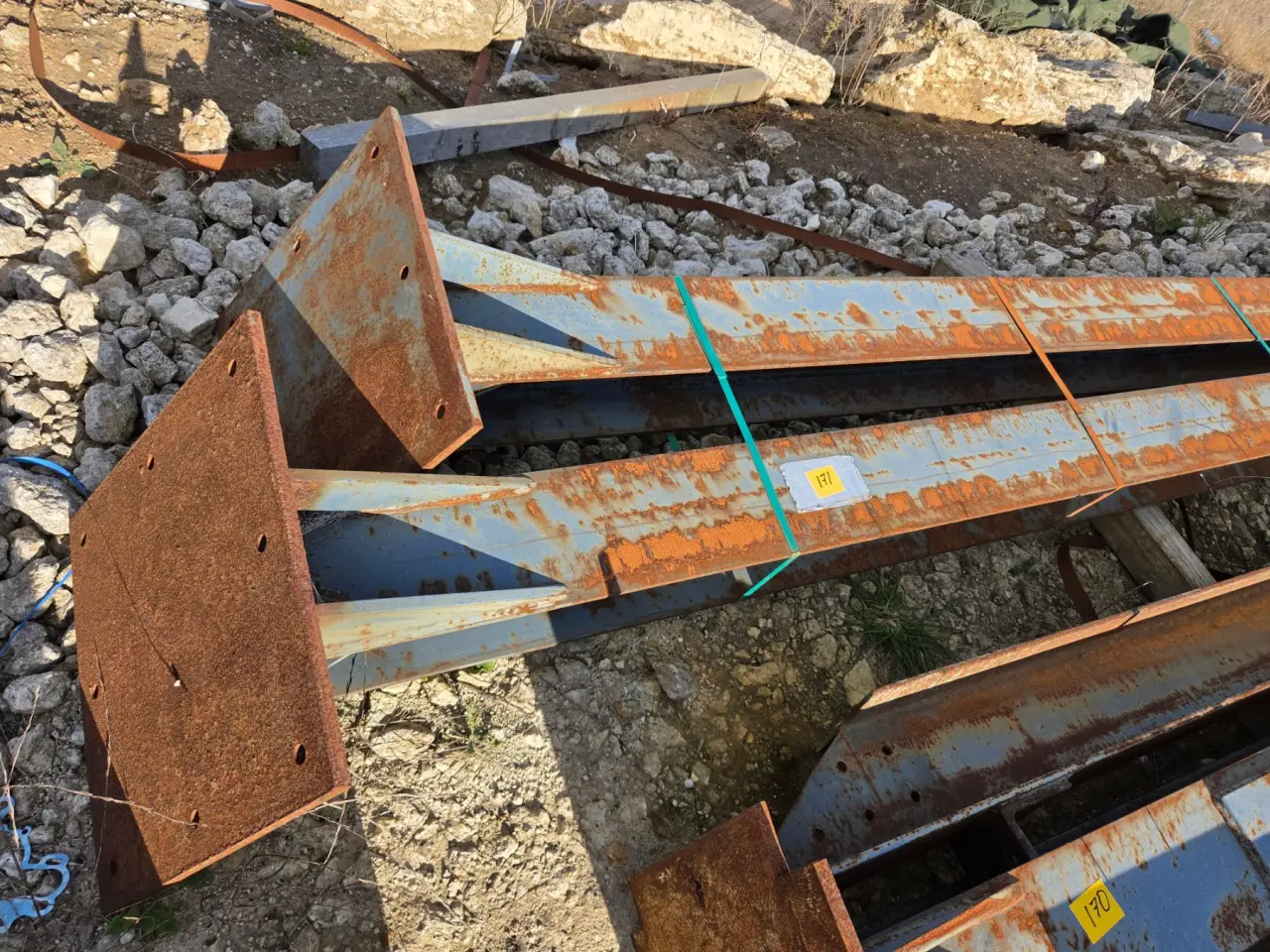 I-Beam Factory/Shed Supports 200x200 with base plate - photo 3
