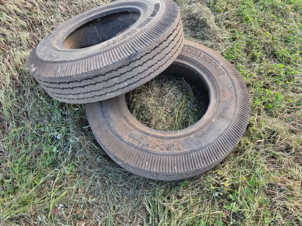 Used - 2x Near New 7.50x16 Commercial tyres - photo 1