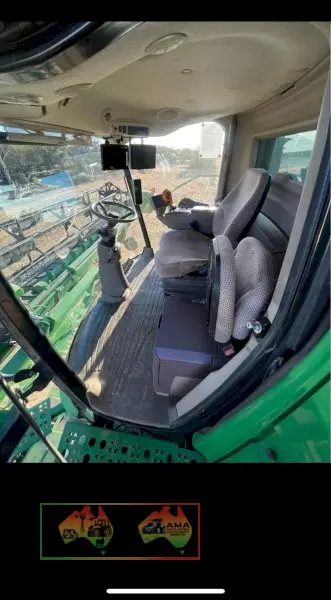 John Deere - 2012 S670 with 640D front - photo 2