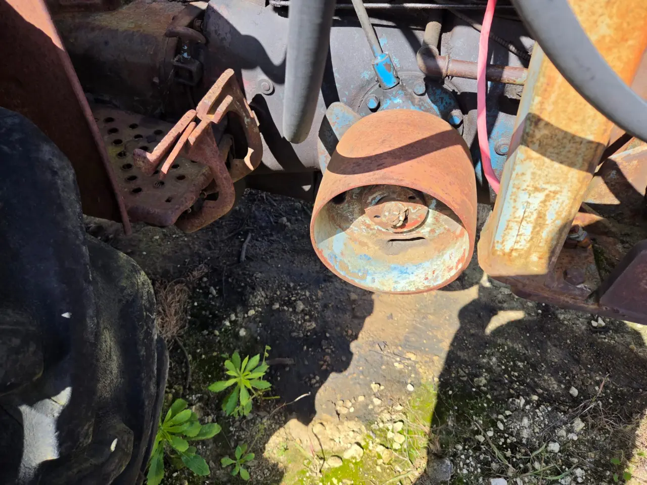 Fordson Major Tractor with FEL - photo 6