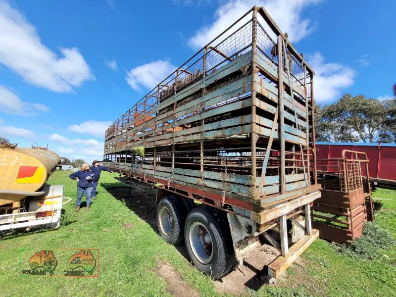 38ft Stock Trailer 3x1 - photo 9