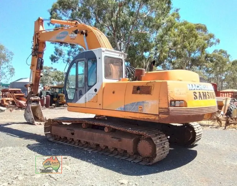 Samsung SE210LC-2 Excavator - photo 3