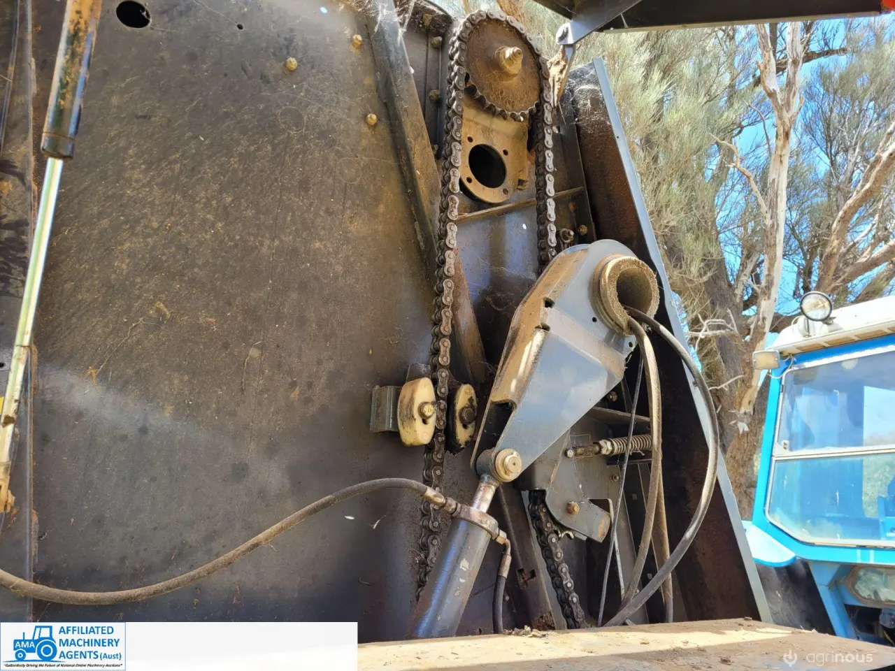 Case 528 Crop cutter round baler - photo 10