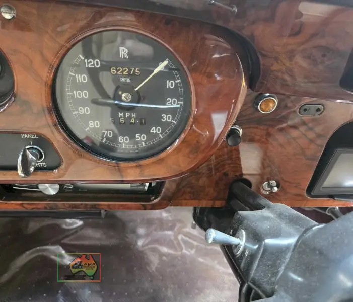 Fully Restored 1965 Silver Cloud III - photo 11