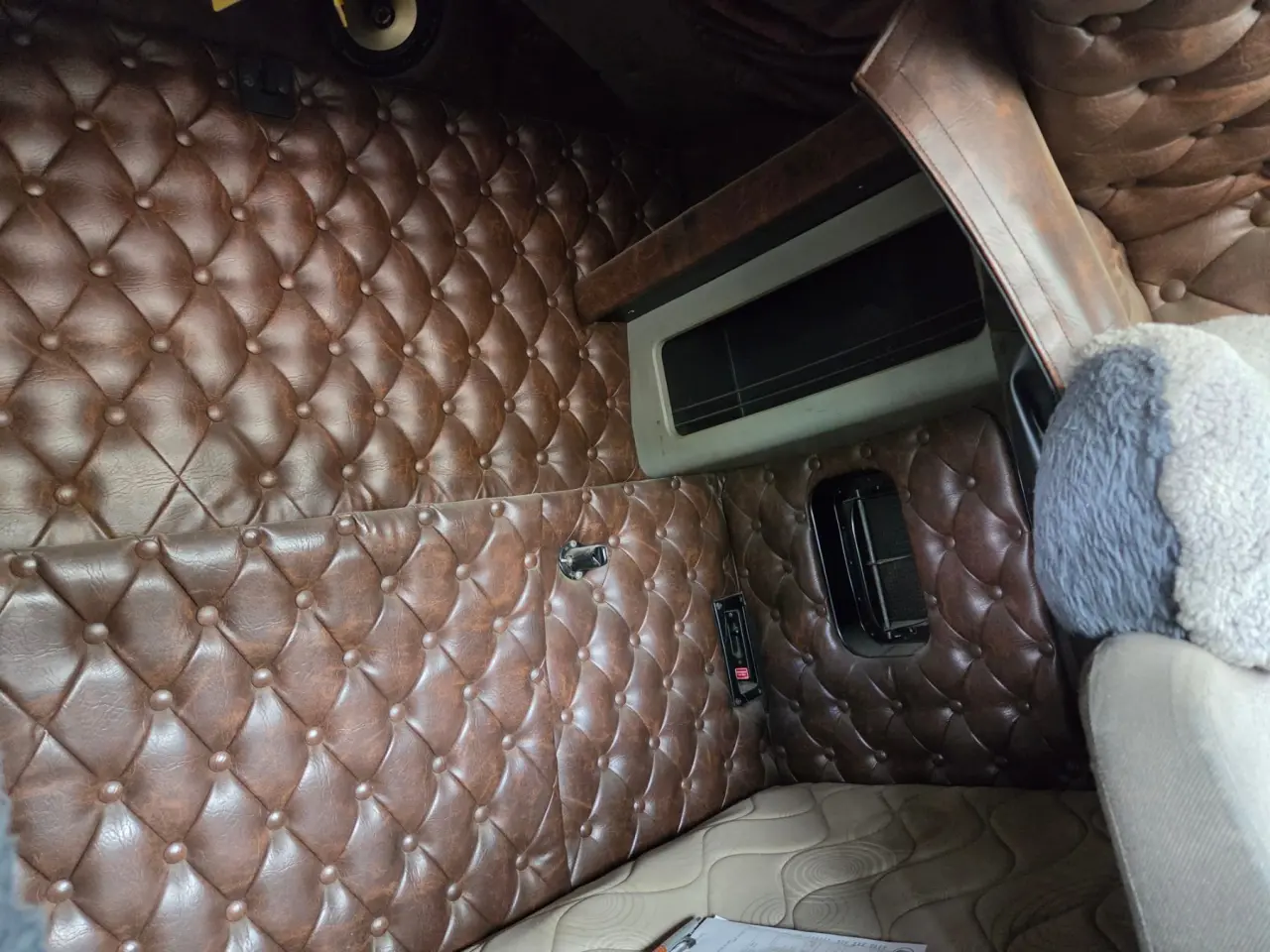2005 Kenworth T404 Prime Mover - photo 13