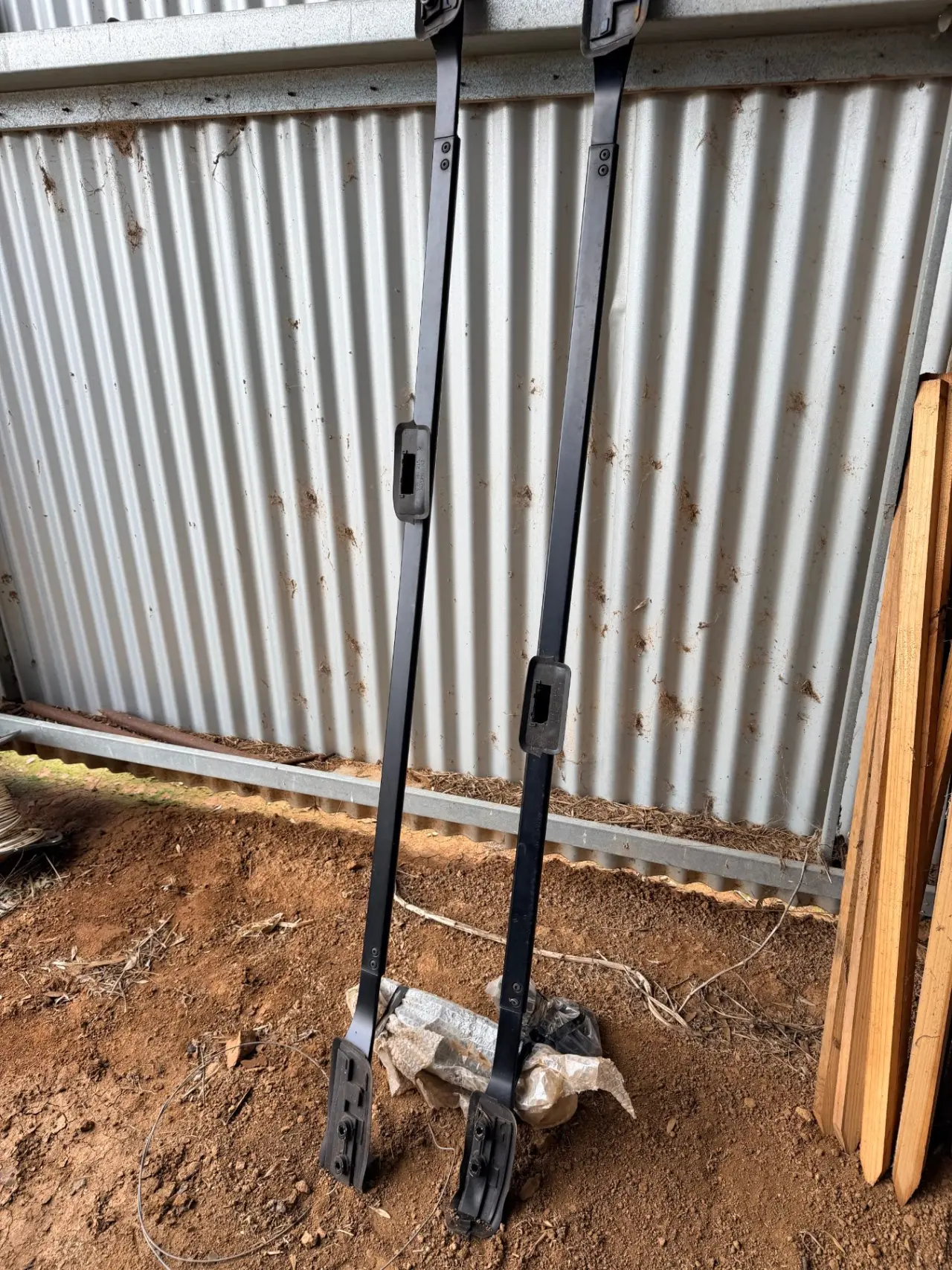 Roof racks to suit Toyota Landcruiser (Full Kit) - photo 1