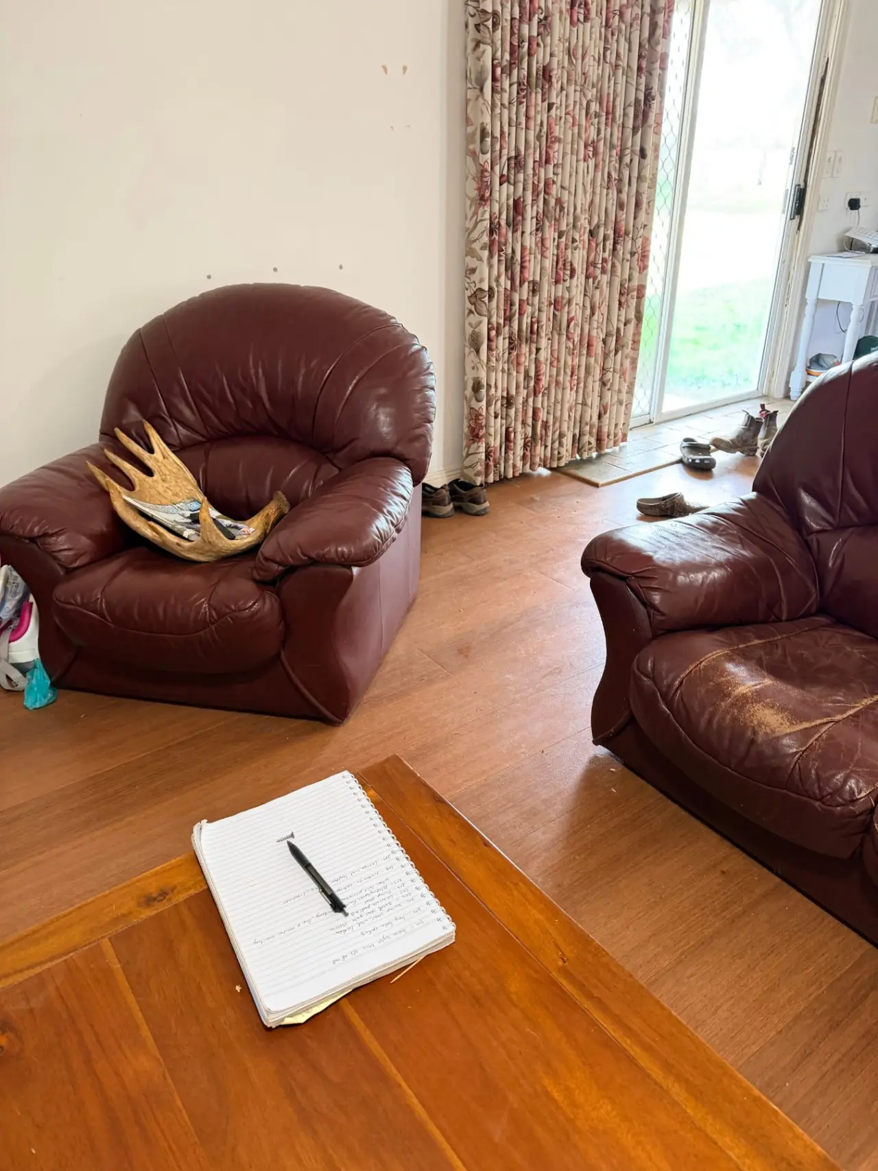 3 piece Leather lounge suite - photo 2