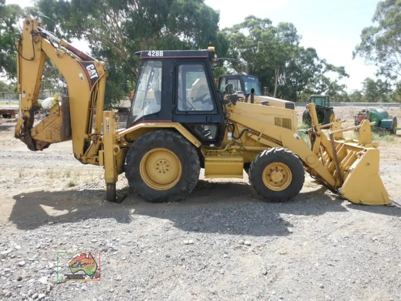 Cat 428B backhoe - photo 2