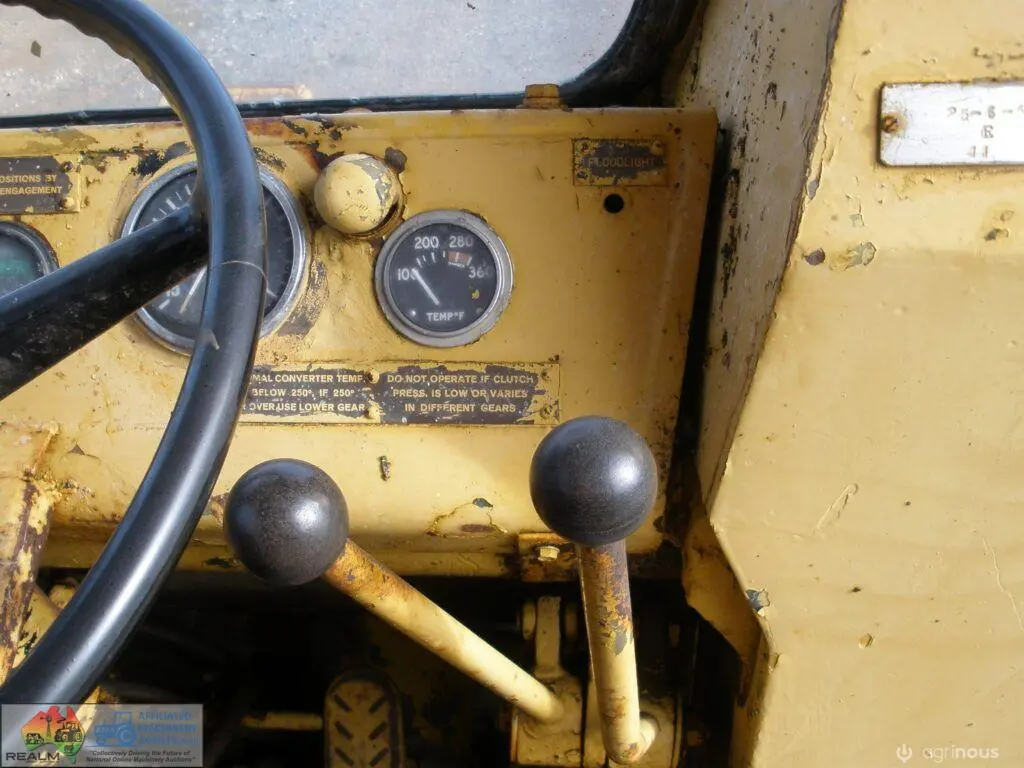 Clark 4×4 Loader with Forks - photo 10