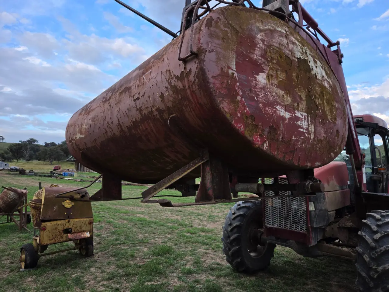 Used - 2 Compartment Fuel Tank - photo 6