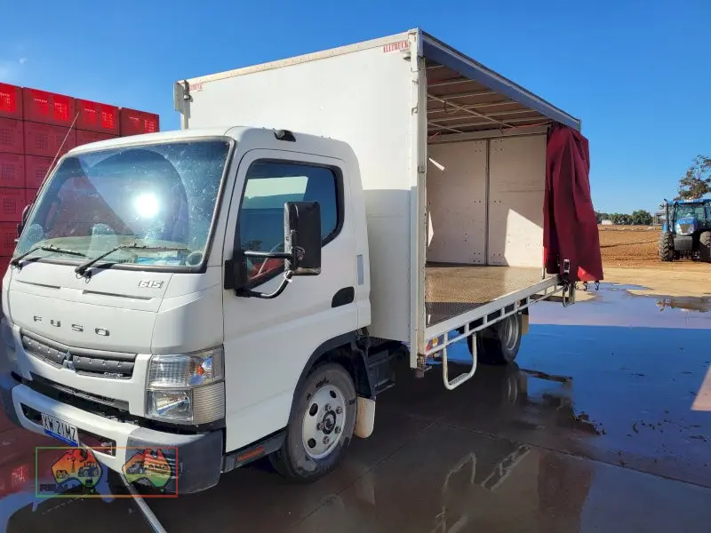 2015 Mitsubishi 615 Canter Curtainsider (REDUCED) - photo 9