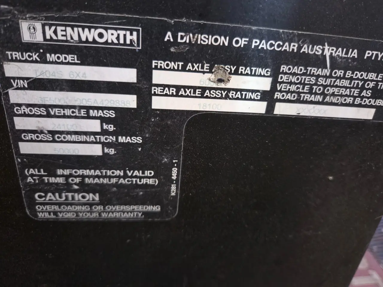 2005 Kenworth T404 Prime Mover - photo 24
