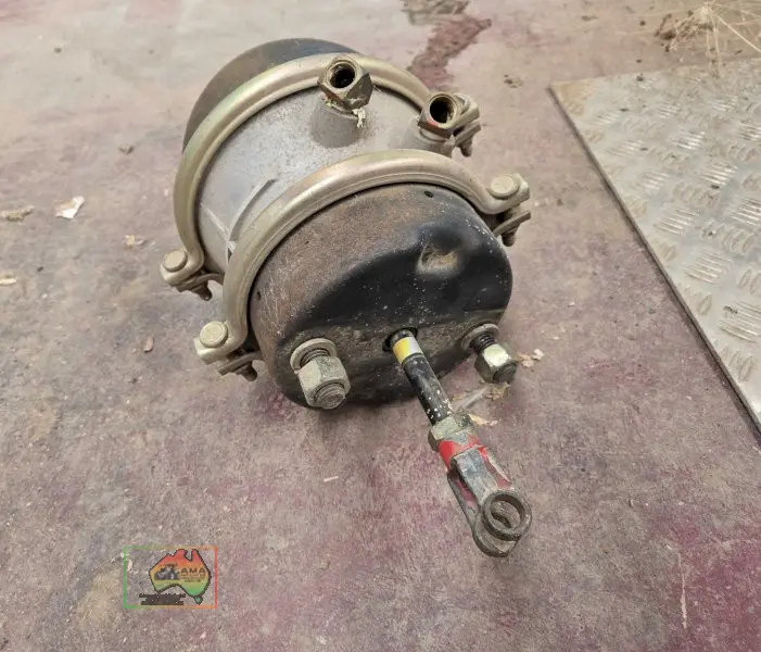 Used Brake Booster in Working Cond. - photo 2