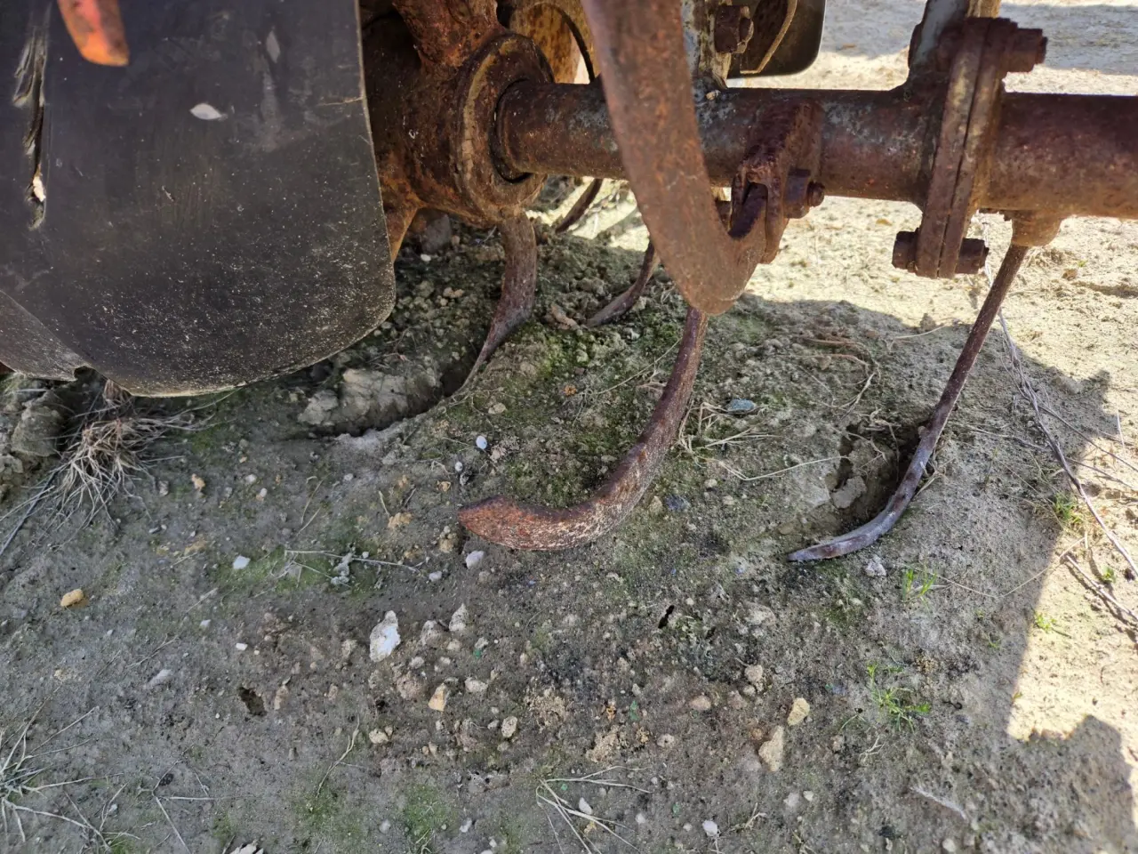 Kubota B6000 4WD Mini Tractor - photo 8