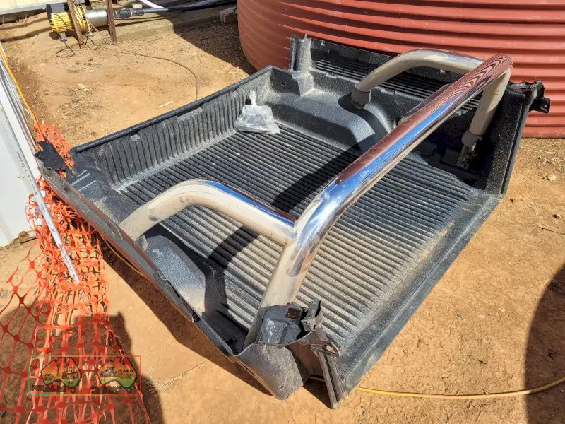 Ford Ranger Plastic tub liner and Chrome bar - photo 1