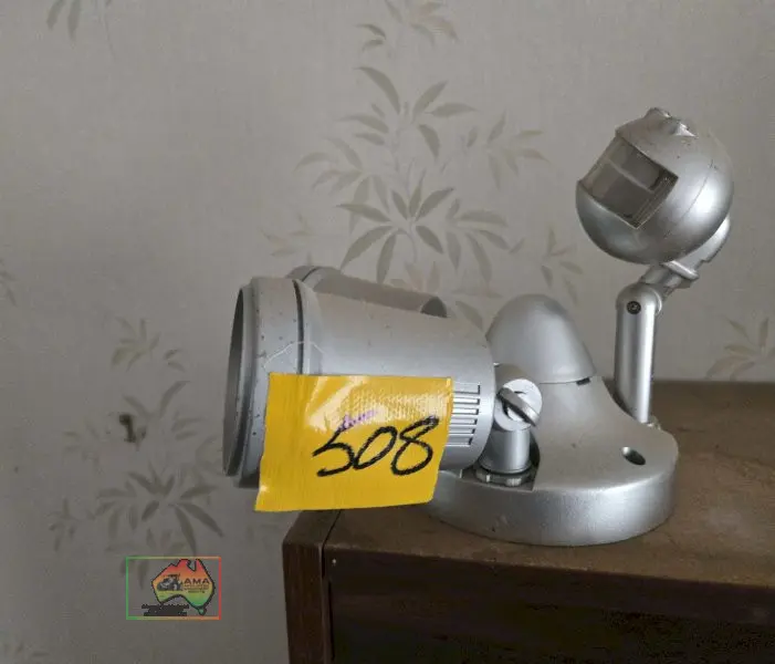 Outdoor Sensor Security Light - photo 2