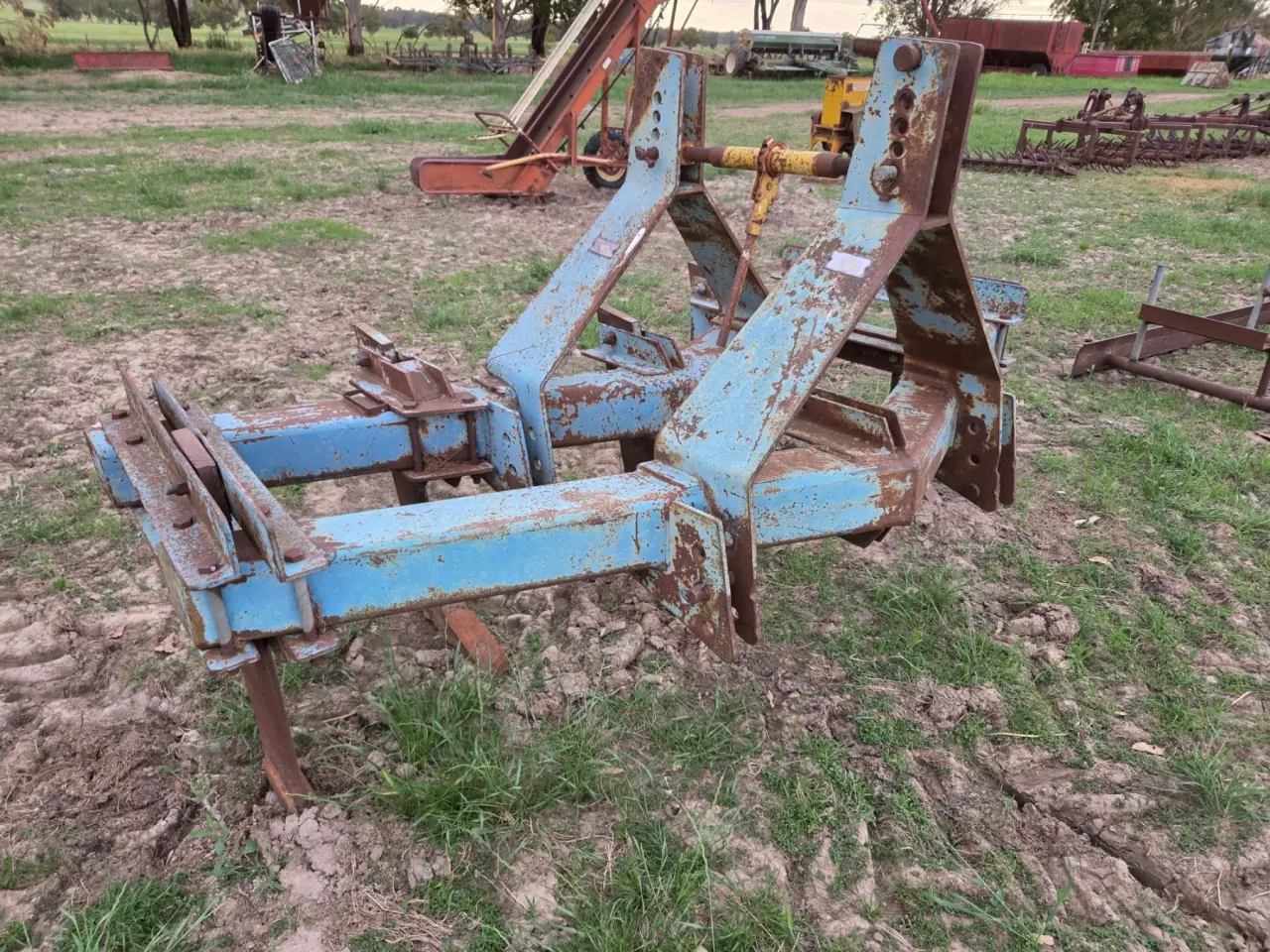 Used - Moorhouse 3pl H/duty 5 Tyne Deep Ripper - photo 4