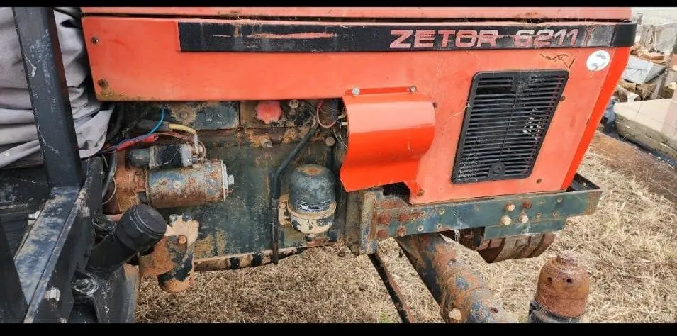 Used - 1995 - Zetor 6211 - 2WD - photo 2